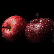 Load image into Gallery viewer, Royal Kinnaur Supreme Apples (Dark red / Black Gold)
